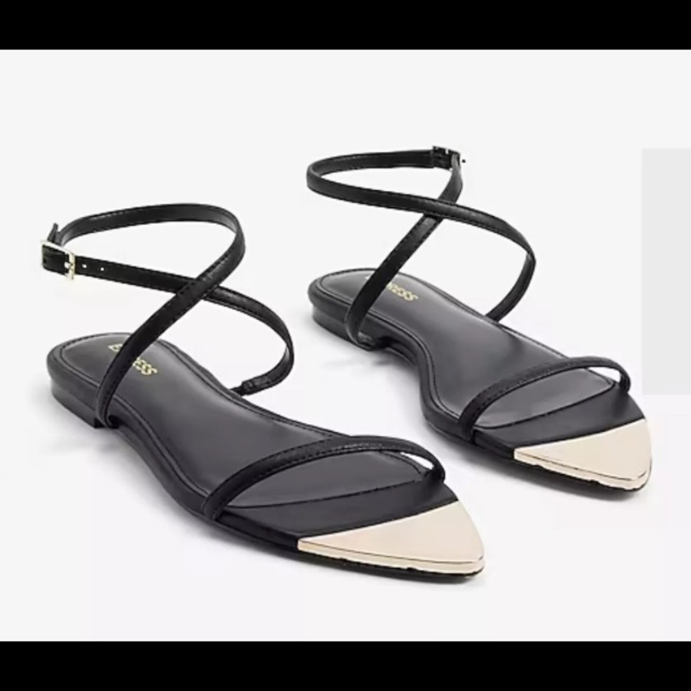 NWT Express Black and Gold Strappy Sandals Size 9